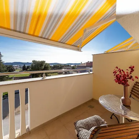 Apartment Dalmata *