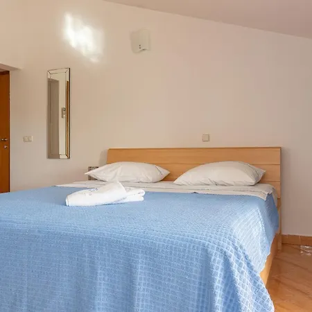 Apartment Dalmata *